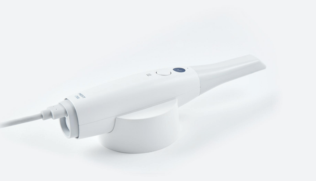 Medit i700 intraoral scanner