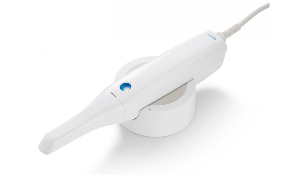 Medit i500 intraoral dental scanner